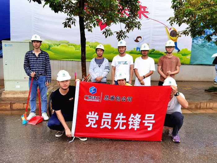 志愿服務(wù)隊合影。賴柳汀.jpg